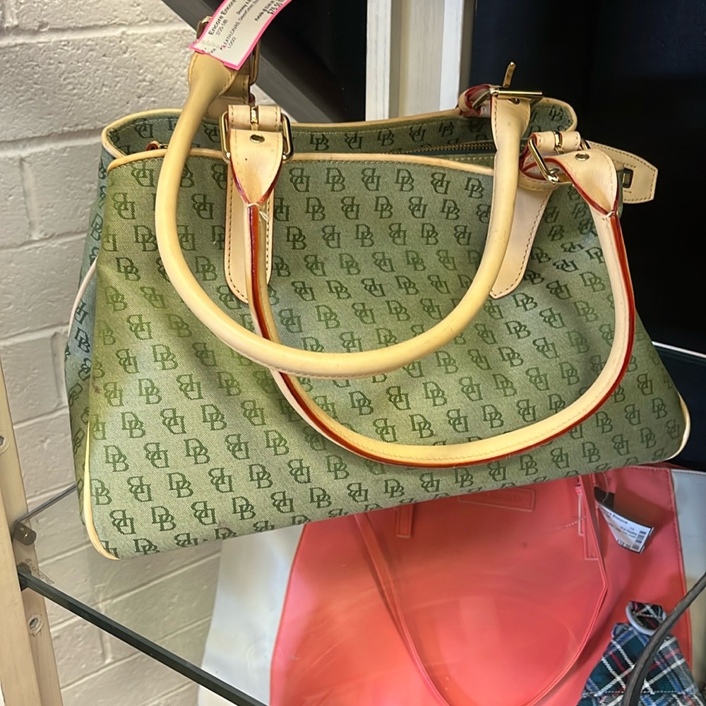 Green Logo Dooney